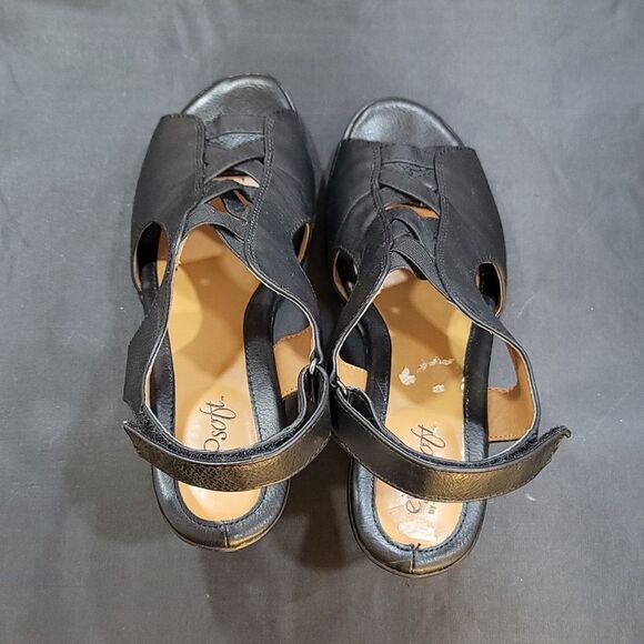 EUROSOFT VACARA LEATHER CRISS CROSS  WITH A CAGED LOOK STRAP R3 - Picture 8 of 14